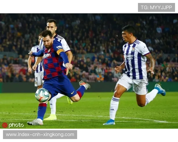 梅西回归在望!巴萨九人点赞球王动态,全网沸腾! 梅西回归在望!巴萨九人点赞球王动态,全网沸腾!