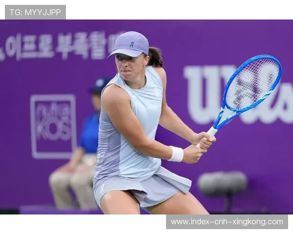 网球女皇斯瓦泰克接发球训练成效显著,开启霸气反击新时代 网球女皇斯瓦泰克接发球训练成效显著,开启霸气反击新时代