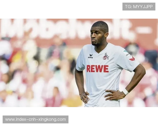 多特锋线在两翼的连续渗透打乱了对方防守：战术洞察与个人成长的软文