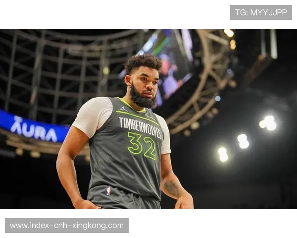 唐斯在篮下强势补篮，森林狼保持火热状态