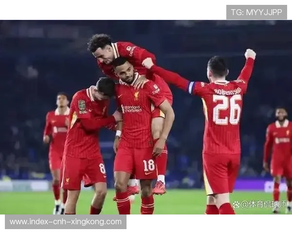 利物浦右脚劲射入网引发掌声