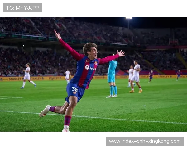 巴萨罗梅乌远距离重抽纯粹暴力美学：从球场到视界的震撼