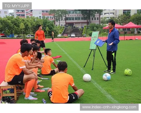 梅州客家梯队教练到位，引燃本土青训新希望
